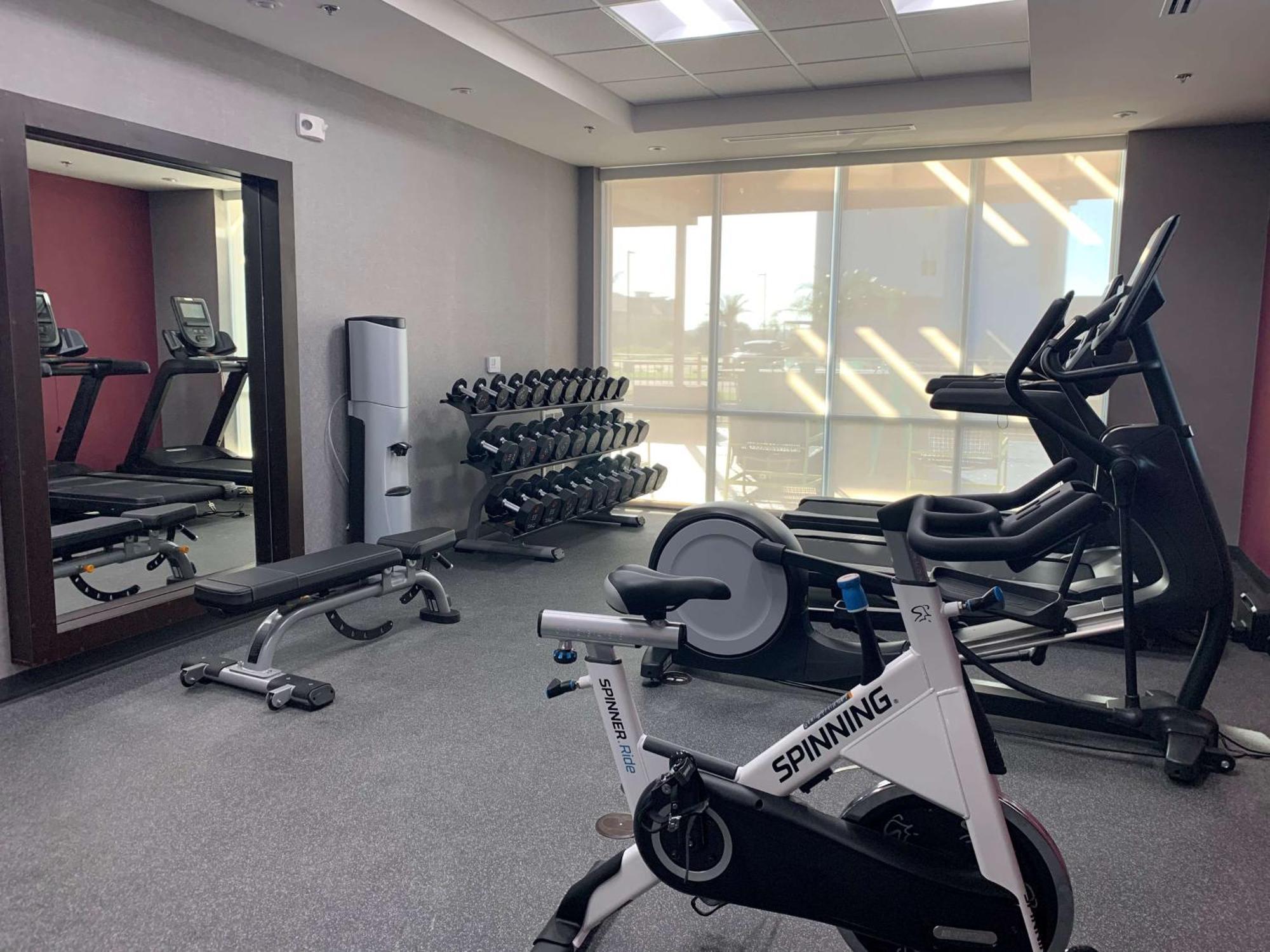 Home2 Suites By Hilton Единбург Екстериор снимка